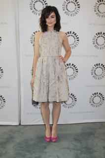 Crystal Reed feet photo thumbnail