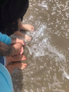 Crystle Lightning feet photo 1