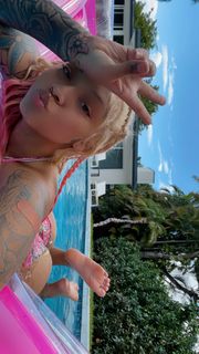 Cuban Doll feet photo 5