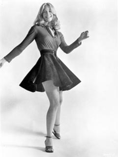 Cybill Shepherd feet photo thumbnail