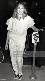 Cybill Shepherd feet photo thumbnail