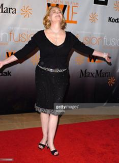 Cybill Shepherd feet photo thumbnail