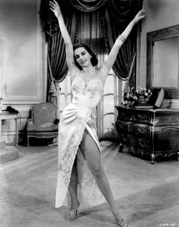 Cyd Charisse feet photo 4