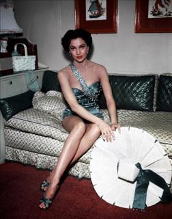 Cyd Charisse feet photo 19