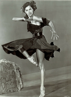 Cyd Charisse feet photo 14