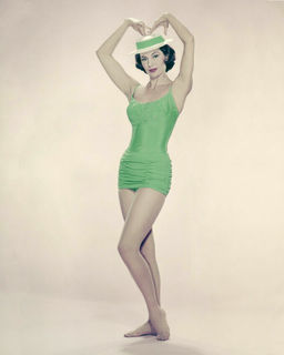 Cyd Charisse feet photo 9