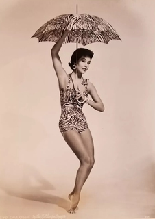 Cyd Charisse feet photo 16