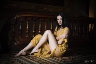 Cyndal McKay feet photo thumbnail