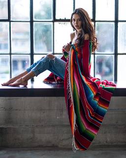 Cyndal McKay feet photo thumbnail