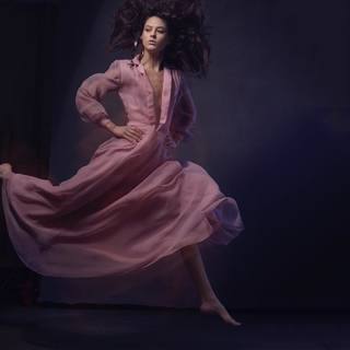 Cyndal McKay feet photo thumbnail