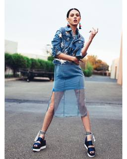 Cyndal McKay feet photo thumbnail