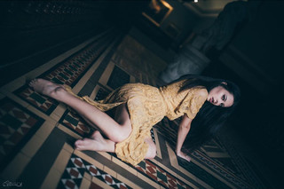 Cyndal McKay feet photo thumbnail