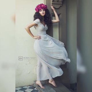 Cyndal McKay feet photo thumbnail