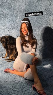 Cyndal McKay feet photo thumbnail