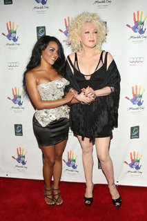 Cyndi Lauper feet photo thumbnail