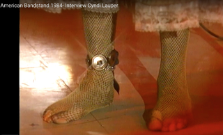 Cyndi Lauper feet photo thumbnail