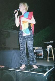 Cyndi Lauper feet photo thumbnail