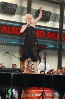 Cyndi Lauper feet photo thumbnail