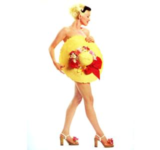 Cyndi Lauper feet photo thumbnail