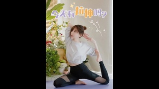 Cyndi Wang feet photo 11