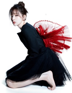 Cyndi Wang feet photo 8