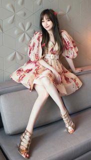 Cyndi Wang feet photo 3