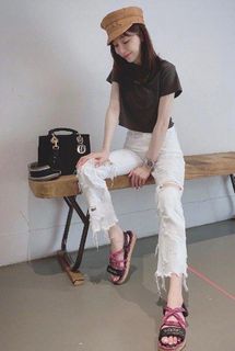 Cyndi Wang feet photo 2