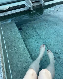 Cyndi Wang feet photo 1