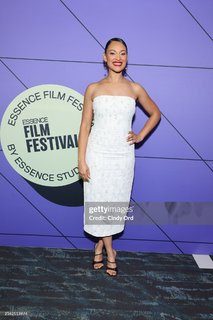 Cynthia Addai-Robinson feet photo 17