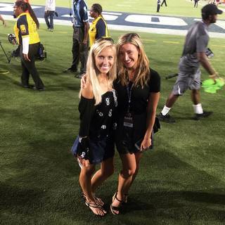 Cynthia Frelund feet photo thumbnail