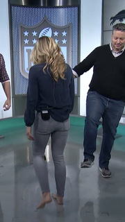 Cynthia Frelund feet photo thumbnail