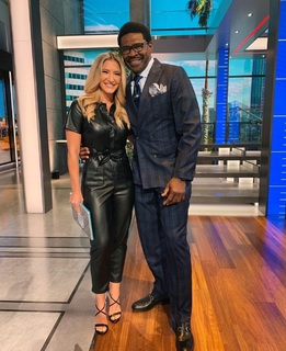 Cynthia Frelund feet photo thumbnail