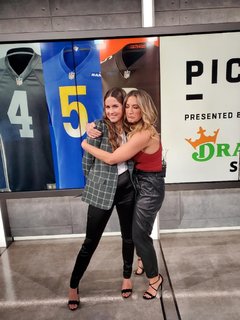 Cynthia Frelund feet photo thumbnail