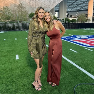 Cynthia Frelund feet photo thumbnail