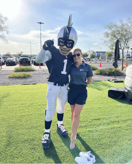 Cynthia Frelund feet photo thumbnail