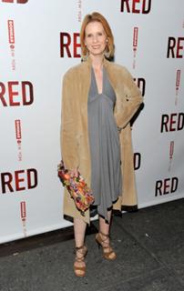 Cynthia Nixon feet photo thumbnail