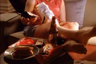 Cynthia Nixon feet photo thumbnail