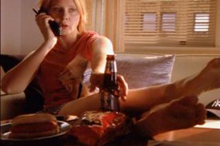 Cynthia Nixon feet photo thumbnail