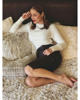 Cynthia Rodríguez feet photo thumbnail