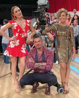 Cynthia Rodríguez feet photo thumbnail