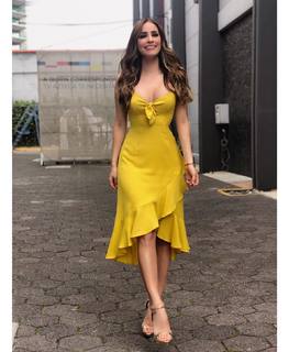 Cynthia Rodríguez feet photo thumbnail