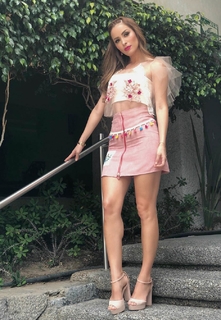 Cynthia Rodríguez feet photo thumbnail