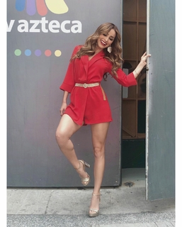 Cynthia Rodríguez feet photo thumbnail