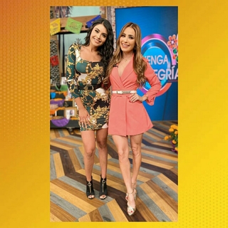Cynthia Rodríguez feet photo thumbnail