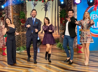 Cynthia Rodríguez feet photo thumbnail