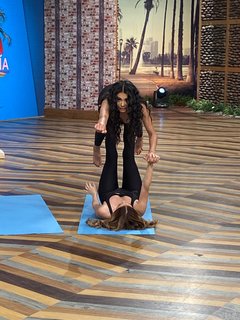 Cynthia Rodríguez feet photo thumbnail