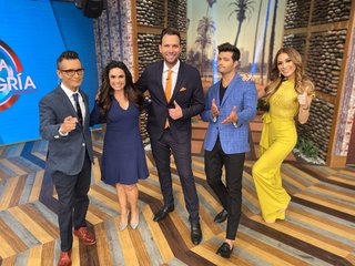 Cynthia Rodríguez feet photo thumbnail