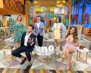 Cynthia Rodríguez feet photo thumbnail