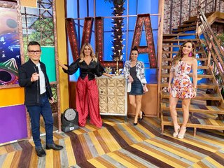 Cynthia Rodríguez feet photo thumbnail