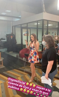 Cynthia Rodríguez feet photo thumbnail